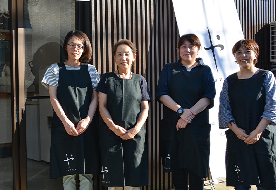 【写真】本社売店スタッフ